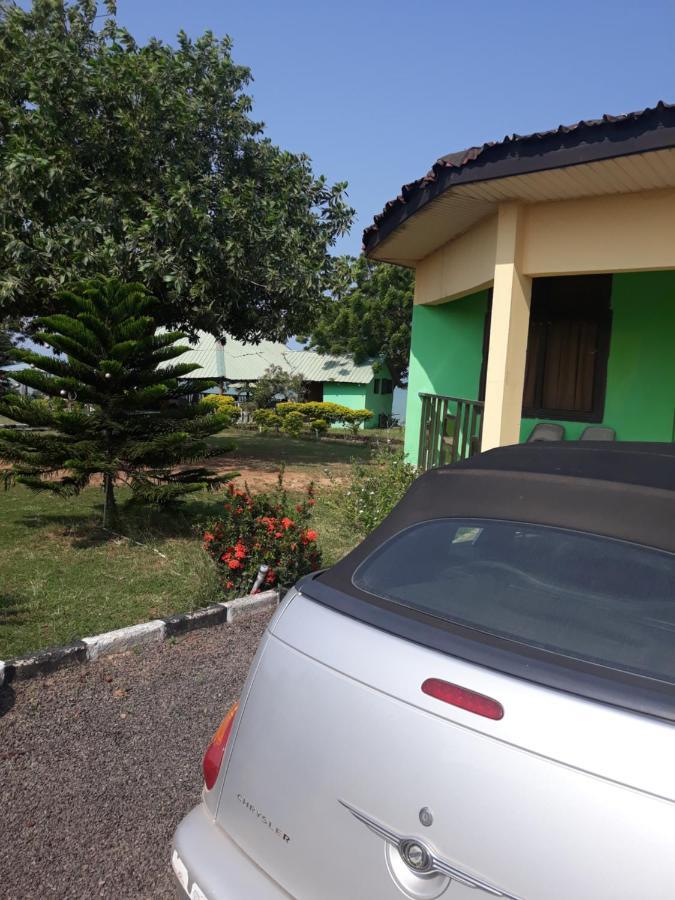 Abuesi Beach Resort Sekondi-Takoradi Exteriör bild
