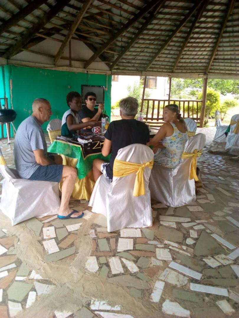 Abuesi Beach Resort Sekondi-Takoradi Exteriör bild